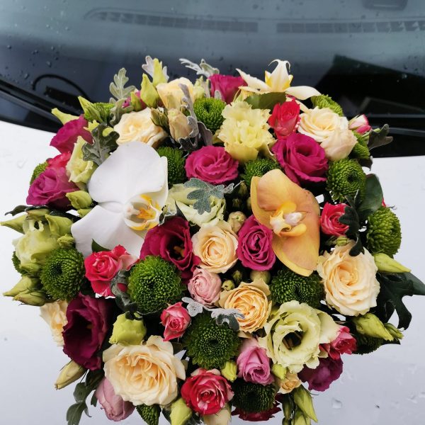 Aranjament Floral in Cutie