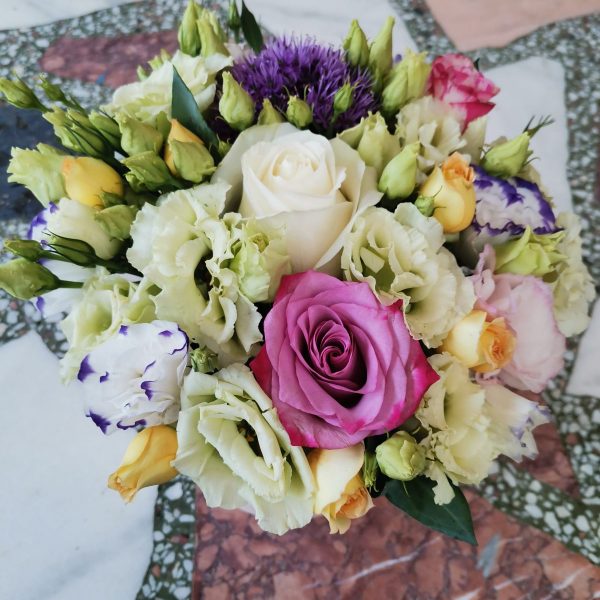 Aranjament Floral in Cutie